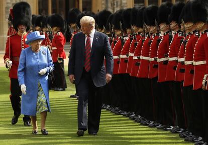 Donald Trump y la reina de Inglaterra en Windsor en julio de 2018, durante la primera visita del presidente de EE UU.