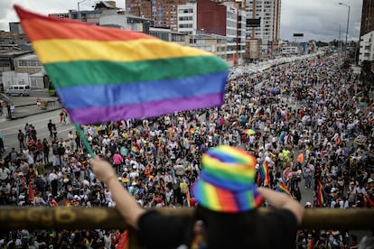 La multitudinaria marcha del Orgullo LGBT en Bogotá (Colombia), este 2 de julio de 2023.