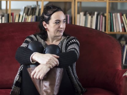 La escritora y periodista chilena Josefa Ruiz-Tagle, en su casa en Santiago de Chile.