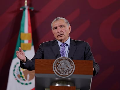 Adán Augusto López en una conferencia en Ciudad de México, en 2023.