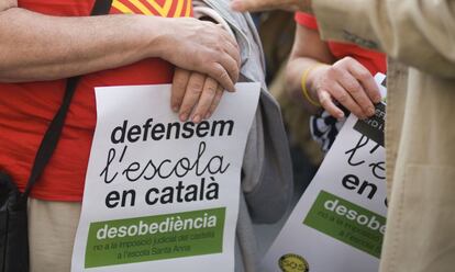 Manifestación a favor de la escolarización en catalán en Mataró.