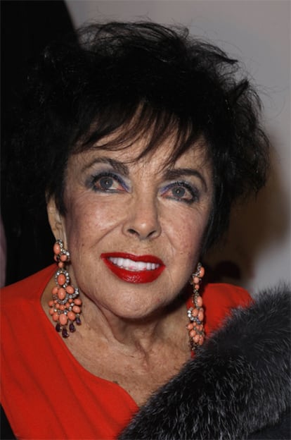 La actriz Elizabeth Taylor, en un estreno cinematográfico en Los Ángeles en 2007.