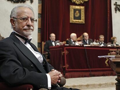 José Luis Merino, ayer durante su ingreso en la Real Academia Española.