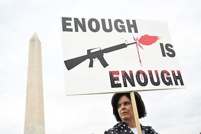 Después de los tiroteos masivos en Uvalde, Texas,  Buffalo y Nueva York los defensores del control de armas participan en la protesta “Marcha por nuestras vidas" en diferentes ciudades de EE. UU.