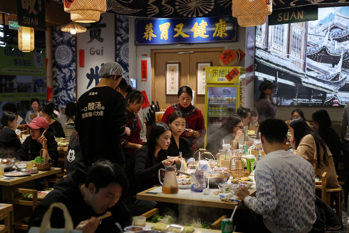 China ralentiza el crecimiento hasta 4,8% en el tercer trimestre en medio de las disputas comerciales