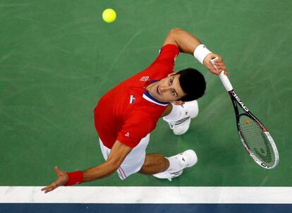 Djokovic sirve ante Stepanek.