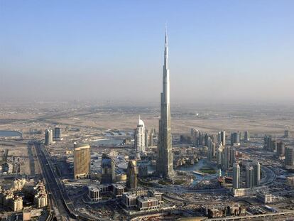Vista aérea del Burj Dubai, el edificio más alto del mundo.