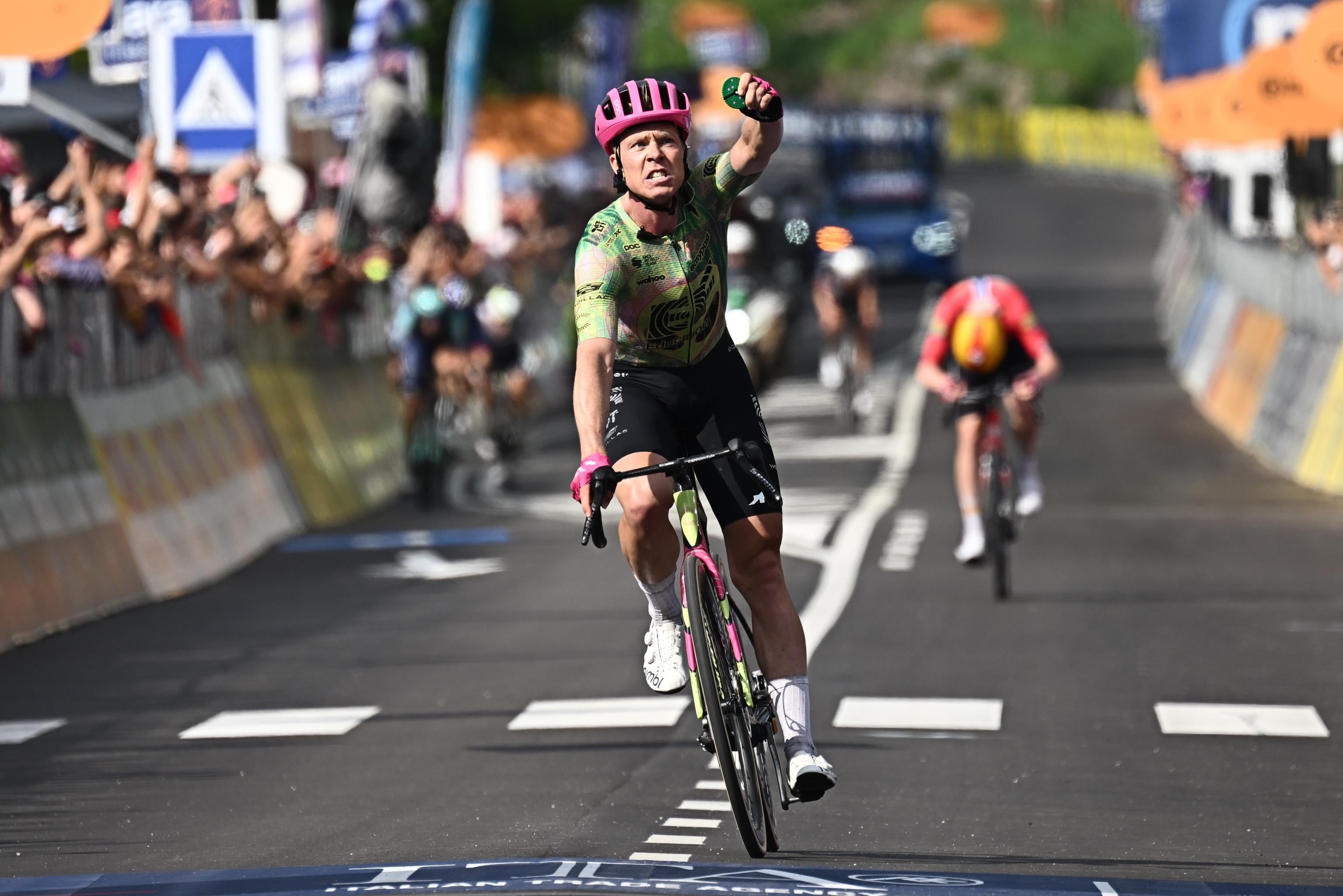 Valgren remata la fuga y redondea un día perfecto para Dinamarca en el Giro de Italia