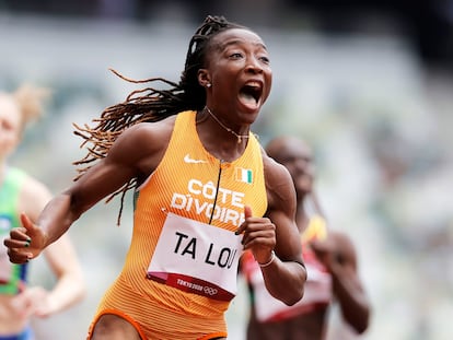 Marie Josee Ta Lou gana su serie de 100m.