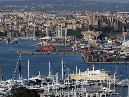 El port i el passeig Mar&iacute;tim de Palma.