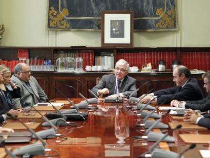 El presidente del Consejo General del Poder Judicial, Gonzalo Moliner, durante un encuentro con jueces decanos.