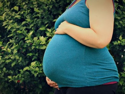 Surrogacy is forbidden in Spain.