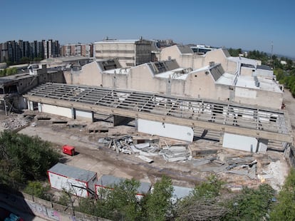 El edificio Clesa de Madrid, obra de Alejandro de la Sota.

Obras de la nave de Clesa
 

Foto: Inma Flores