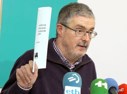 Muñoz, durante su rueda de prensa en Bilbao.