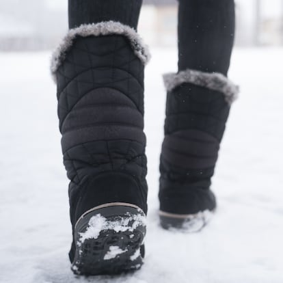 Artículo de EL PAÍS Escaparate sobre un chollo en Amazon: botas de nieve Columbia para mujer al 47% de descuento.