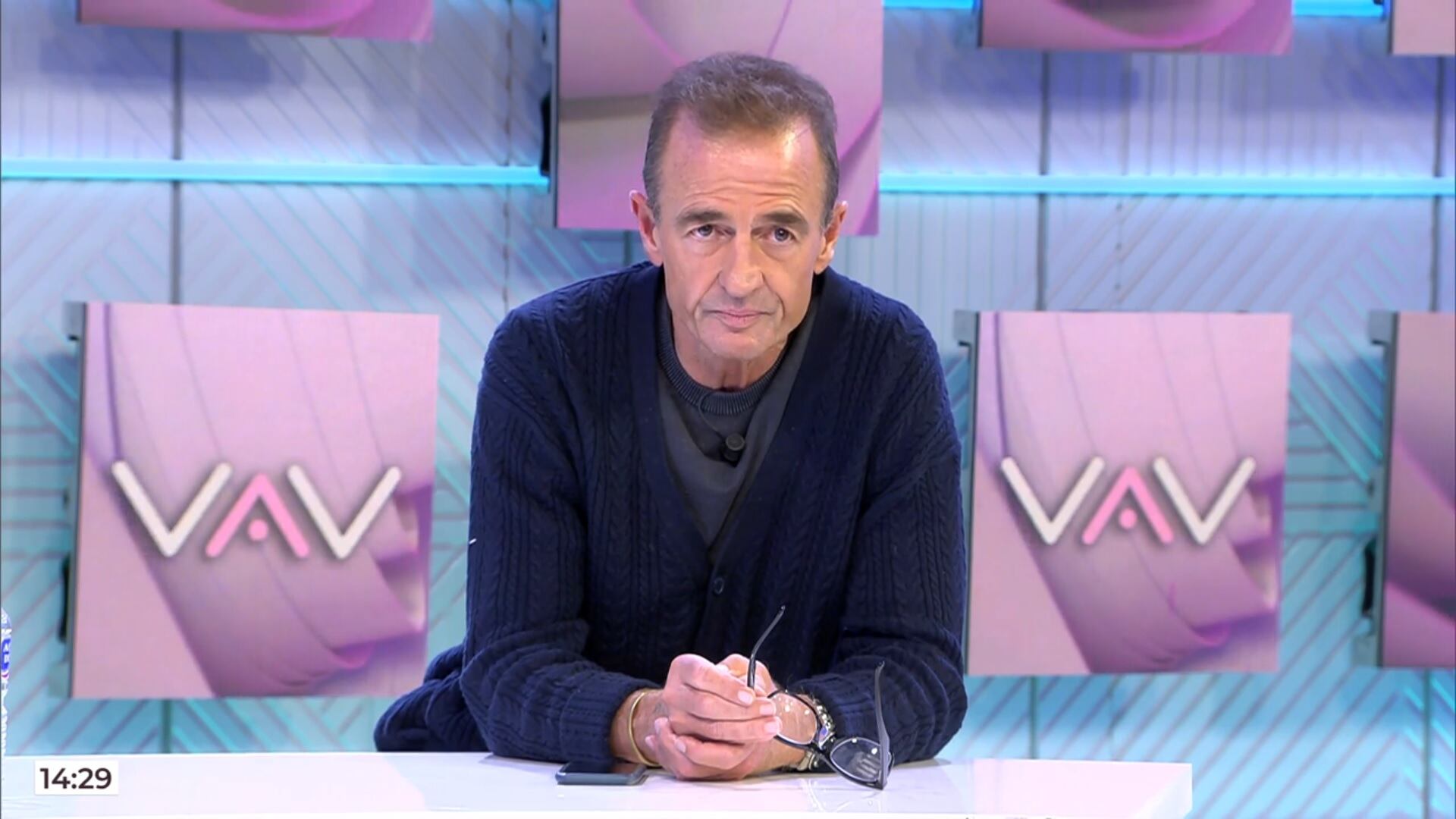 Mediaset rescinde il contratto di Alessandro Lecquio dopo accusa di violenza