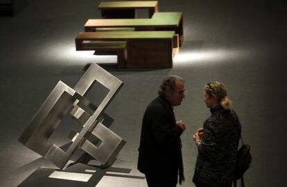 Obras de Arturo Berned en la exposición 'Escultura de proceso', en el IVAM