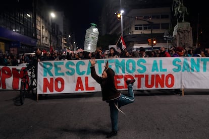 protesta neptuno en uruguay