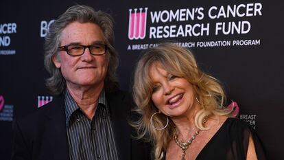 BEVERLY HILLS, CALIFORNIA - FEBRUARY 28: Kurt Russell and Goldie Hawn attend The Women's Cancer Research Fund's An Unforgettable Evening Benefit Gala at the Beverly Wilshire Four Seasons Hotel on February 28, 2019 in Beverly Hills, California. (Photo by Frazer Harrison/Getty Images)