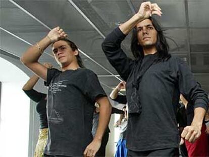 Farruquito, a la derecha, con su hermano Farruco.