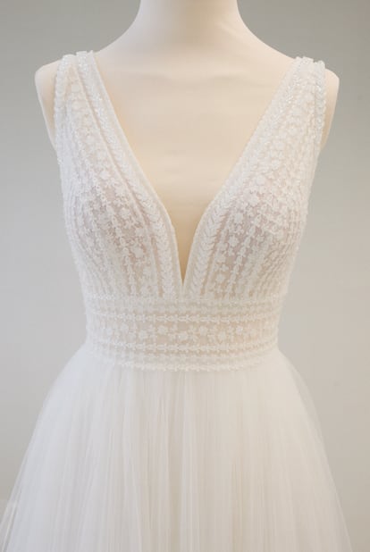 Abril de 2025 - Reportaje sobre la firma de vestidos de novia Rosa Clará con motivo de 30 aniversario de la marca - ©Vanessa Montero -----PIEFOTO----- Un vestido de la colección 2026 de Rosa Clará Couture.