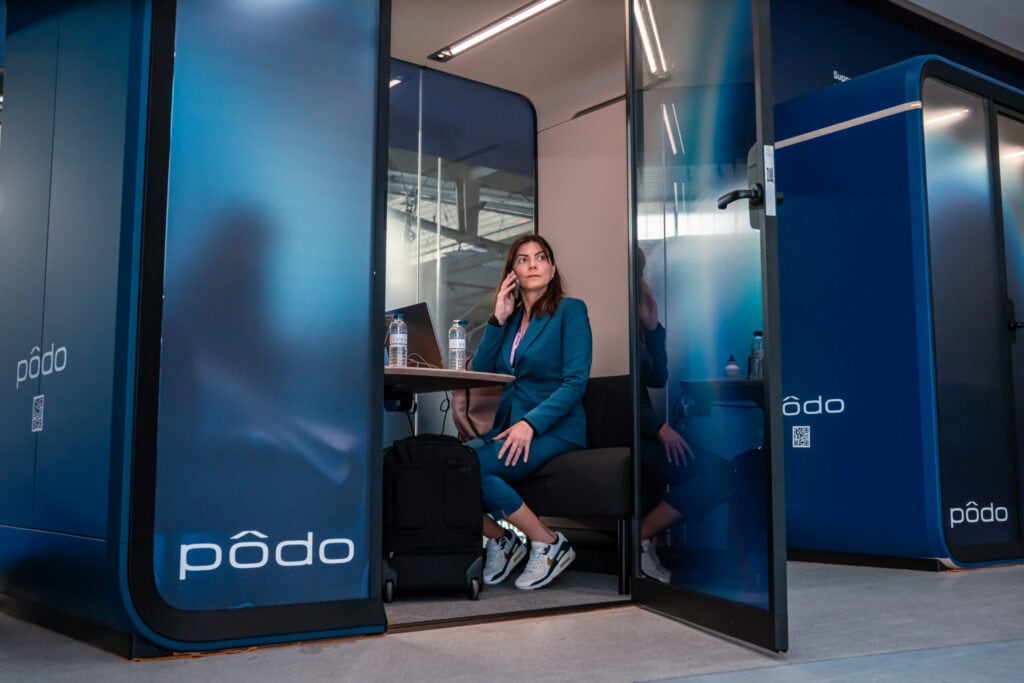 Pôdo se estrena en el aeropuerto de Barajas con dos cabinas privadas de teletrabajo