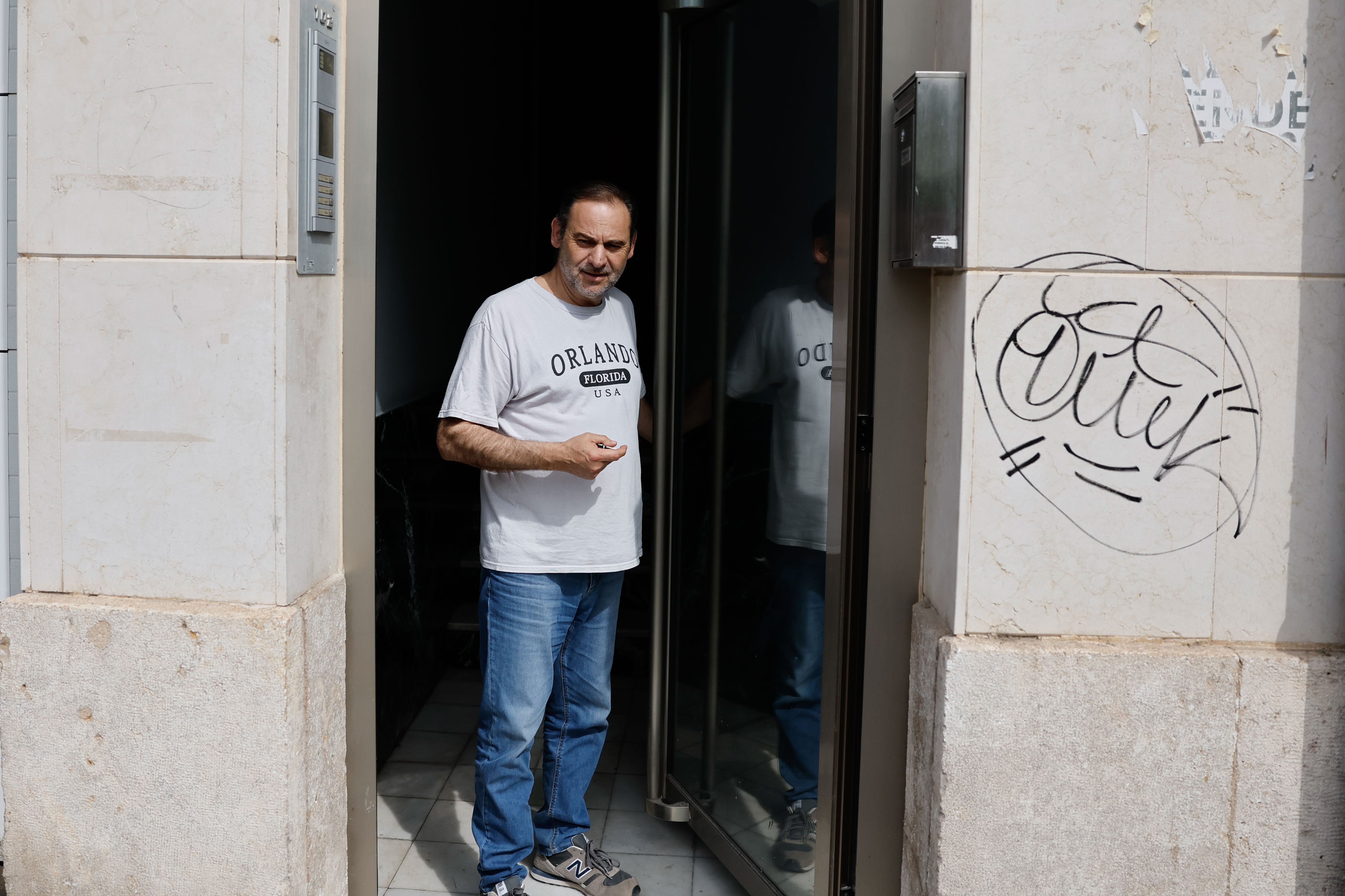 Ábalos intentó ocultar a la UCO un disco duro durante el registro de su vivienda en Valencia