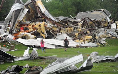 El tornado que asoló el centro de Estados Unidos ha dejado las casas de Richalan, Misisipí, reducidas a escombros.