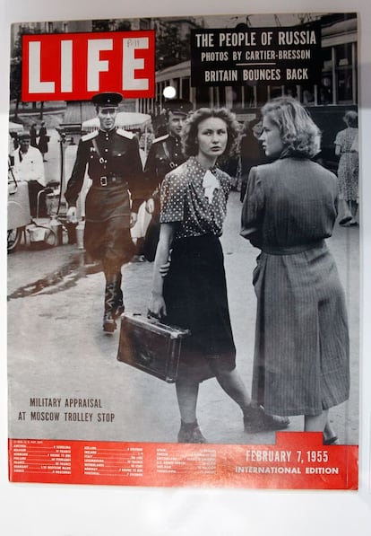 Portada de la revista Life firmada por Cartier-Bresson en 1955.