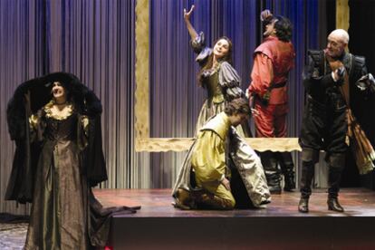 Una escena de <i>El galán fantasma</i>, con dirección de Mariano de Paco.