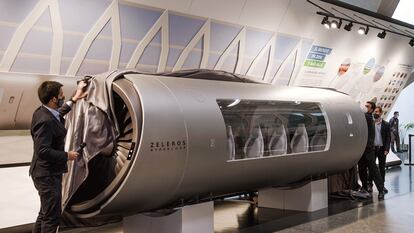 Maqueta a escala real del 'hyperloop' de la marca Zeleros.