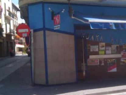 Around 50 people attacked the off-duty officers outside this bar in Alsasua, Navarre.