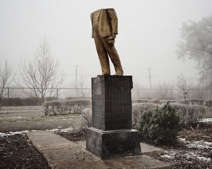 Estatua decapitada de Lenin en la ciudad de Kotovsk (llamada Podilsk desde 2016) en Ucrania. 