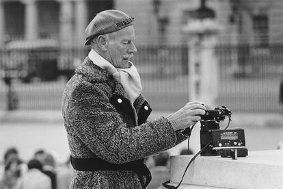 Norman Parkinson falleci haciendo lo que ms le gustaba: mientras sacaba fotos para Town & Country en Malasia en 1990.