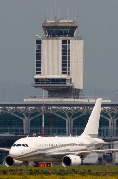 Torre de control donde ha sido encontrado el controlador aéreo muerto.