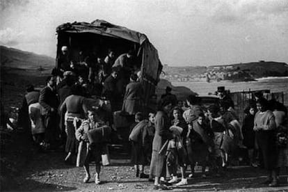 Éxodo de refugiados republicanos españoles en Port Vendres, en el sur de Francia, en el invierno de 1939.