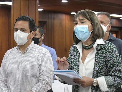 El Alto Comisionado para la Paz, Miguel Ceballos, y la ministra del Interior, Alicia Arango, dos de los funcionarios llamados a la JEP.