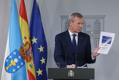 El presidente de la Xunta, Alfonso Rueda, tras su reunión con el presidente del Gobierno, Pedro Sánchez.