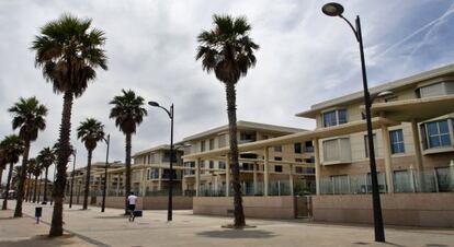 Edificaciones en la playa de la Patacona en Alboraia.