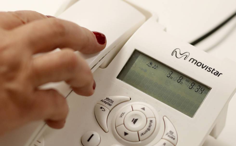 La CNMC pone fin a la regulación en la telefonía fija ante el declive de las llamadas  