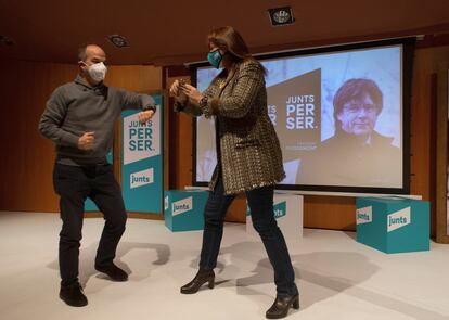 Jordi Turull y Laura Borràs, en un acto de campaña electoral de Junts.