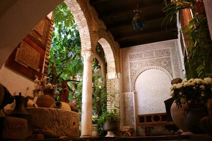 Vista de un patio andaluz en la ciudad de Córdoba.