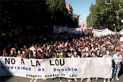 Un momento de la manifestación contra la LOU celebrada en Madrid el pasado miércoles.