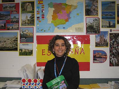 Aurora Benavente, en su clase de español en Estados Unidos.