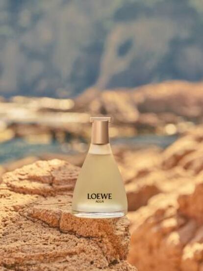 Imagen de la campaña de Agua de Loewe x Posidonia.