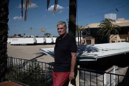 Francisco Simancas, empleado de la empresa Porkytrans, que vio entrar a dos hombres de características similares a los desaparecidos en las naves de Librilla donde han sido hallados dos cuerpos.