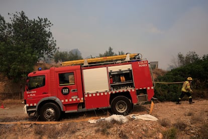 Camión de bomberos en Xerta (Tarragona), este martes.