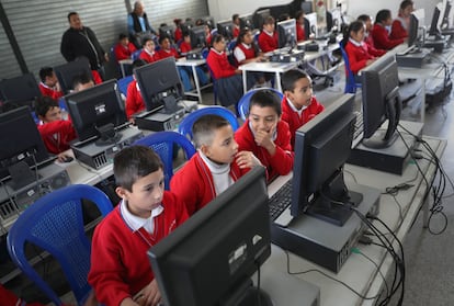 Alumnos de escuela primaria, en Guatemala.