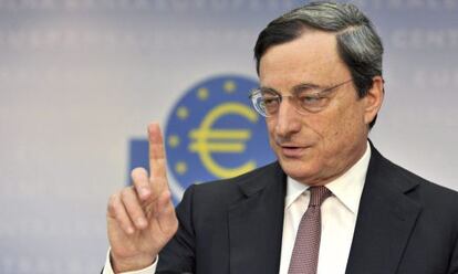 El presidente del Banco Central Europeo (BCE), Mario Draghi, comparece ante los medios en Fráncfort, Alemania