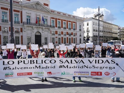 Oposición, asociaciones vecinales y sindicatos piden en Madrid el estado de alarma